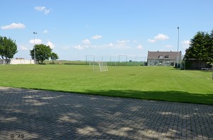 Der Fußballplatz